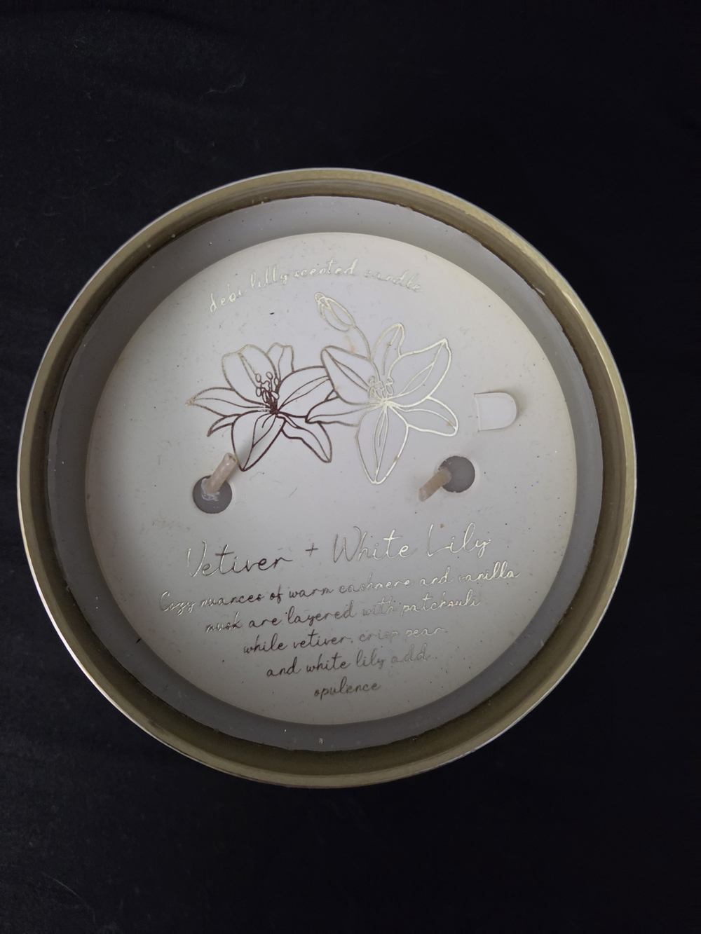 Vetiver + White Lily Scented Candle - White